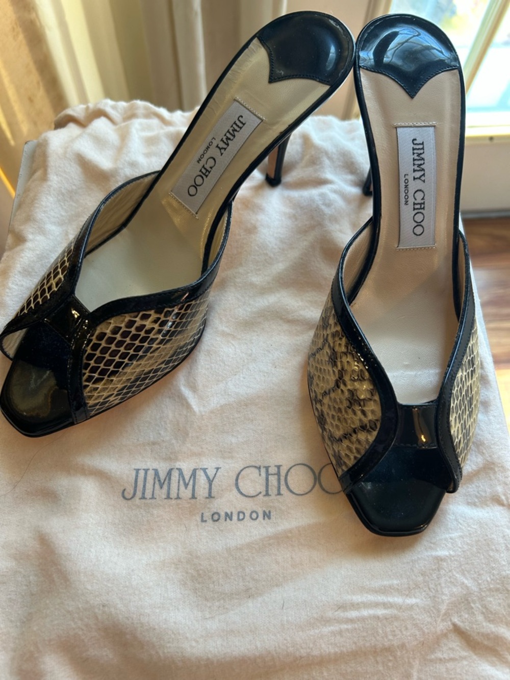 Vintage Jimmy Choo leather Snakeskin print with dust bag ✨HOST PICK✨thank you! - Picture 2 of 11